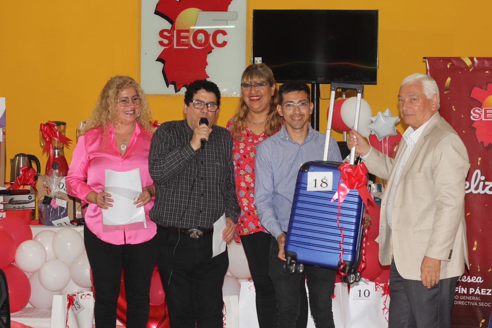 Entrega de premios del sorteo Día de la Madre.