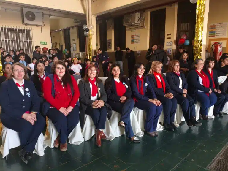 Realizaron un acto para conmemorar el Día del Maestro.